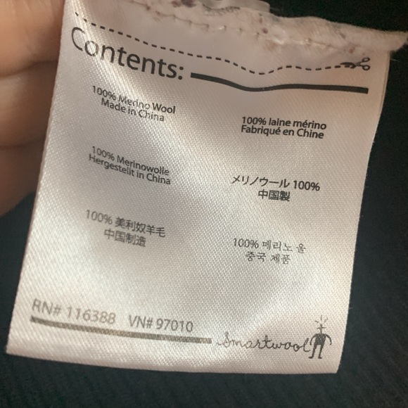 Woman’s Black Smartwool 100% Merino Wool Long Sleeved Full Zip Up Jacket - Picture 9 of 10